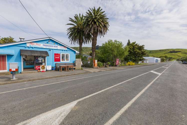 11 Abercromby Street Porangahau_17