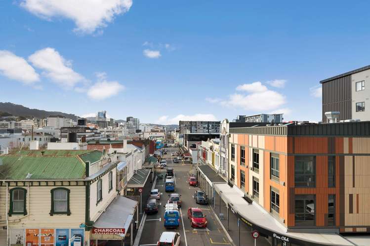 2F/51 Webb Street Mount Cook_13