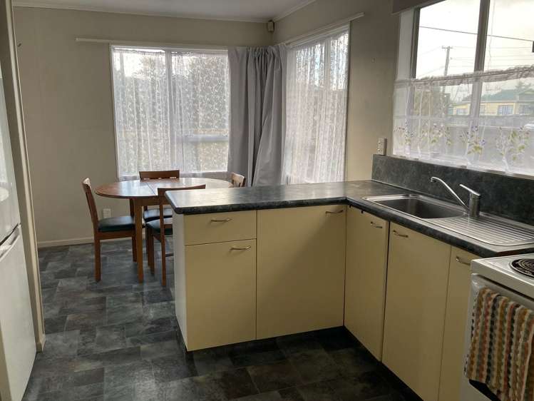 10A Elizabeth Street Moera_6