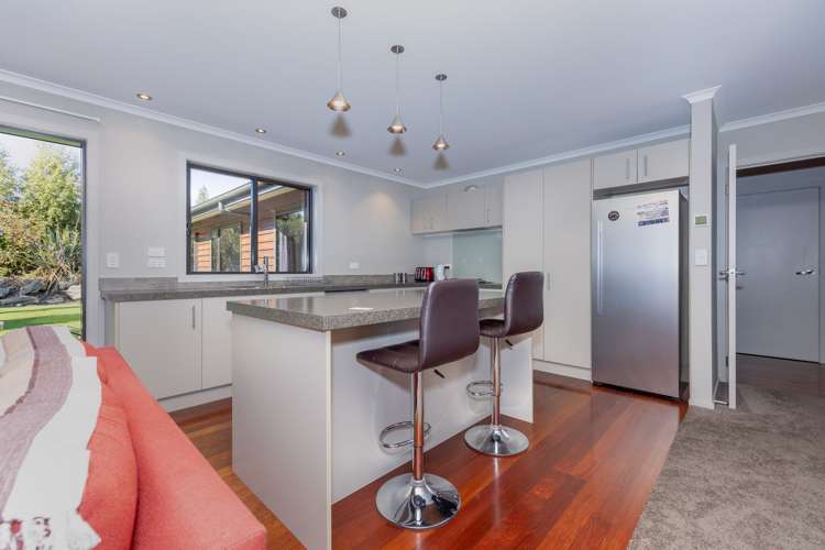 17 Little Maude Drive Lake Hawea_6