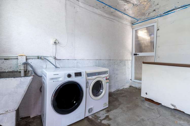 14 Sherratt Street West End_24