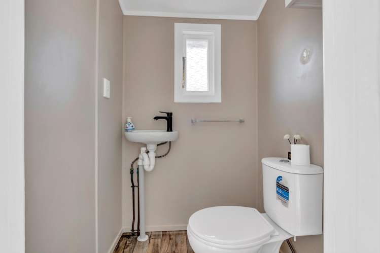 1 George Street Eltham_14