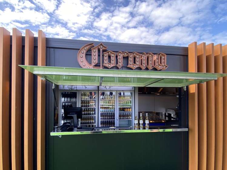 650 Lake Terrace Wharewaka_19