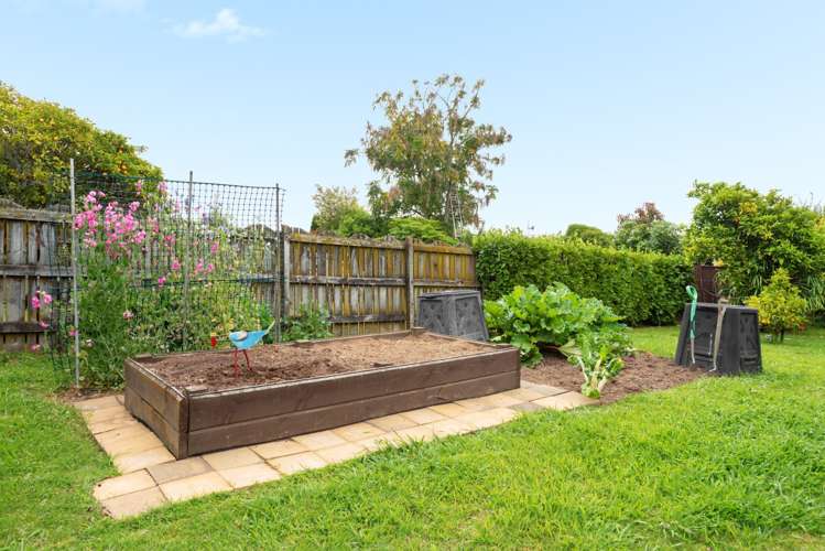 4 Rangataua Street Welcome Bay_17