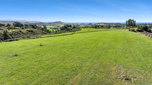 Amazing Lifestyle Opportunity in Golden Bay