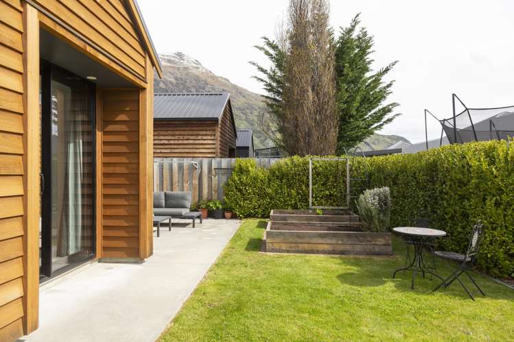 23 Lauder Street Dalefield/Wakatipu Basin_17