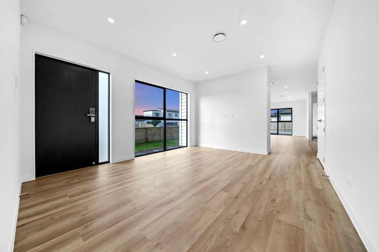 28 Korowhiti Road Clarks Beach_9