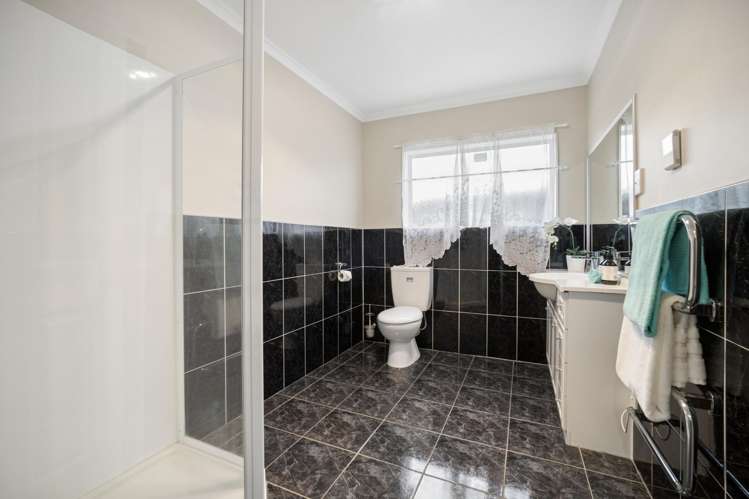 377 Richardson Road Mount Roskill_11