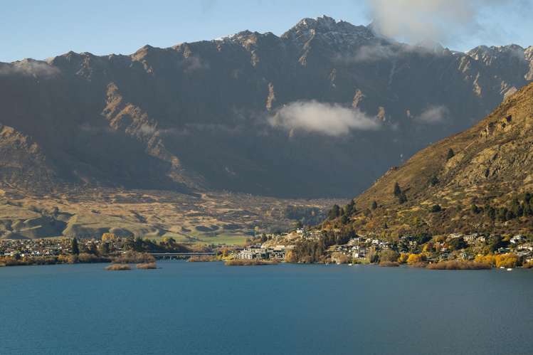 36 Perkins Road Queenstown Hill_31