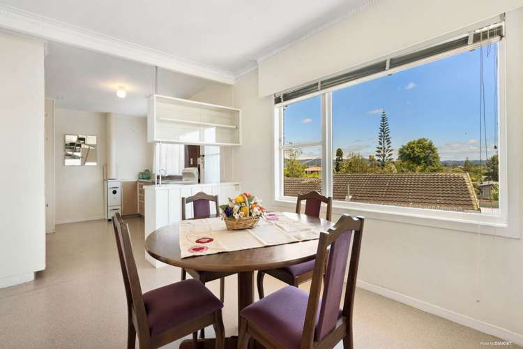 80 Te Atatu Road Te Atatu South_13