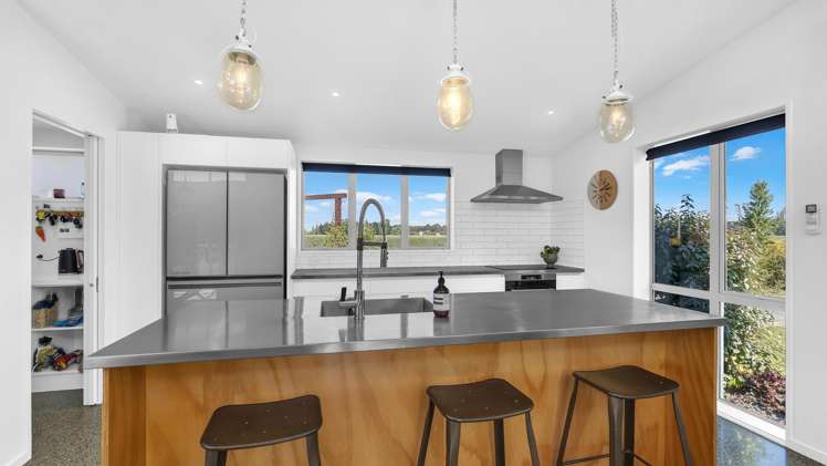 48 Gressons Road Waikuku_3