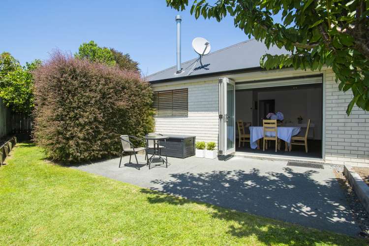 15 Silverstone Place Lytton West_10