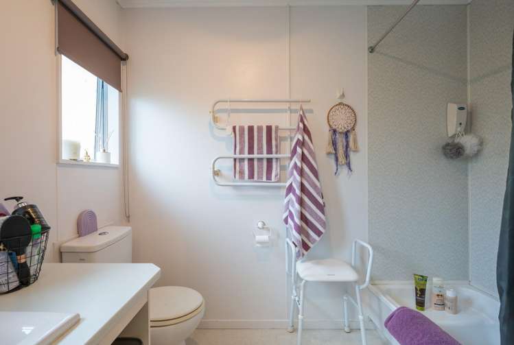  2/69 Golf Road Tāhunanui_4