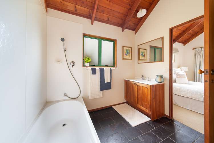 13 Elmsley Road Maungatapere_15