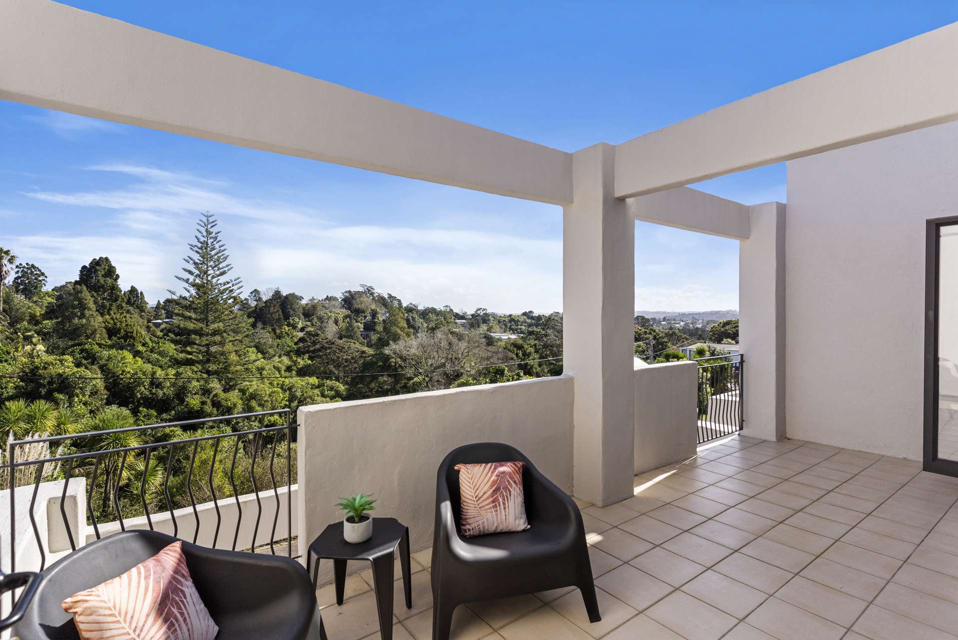 20/8 Monte Cassino Place Birkdale_0