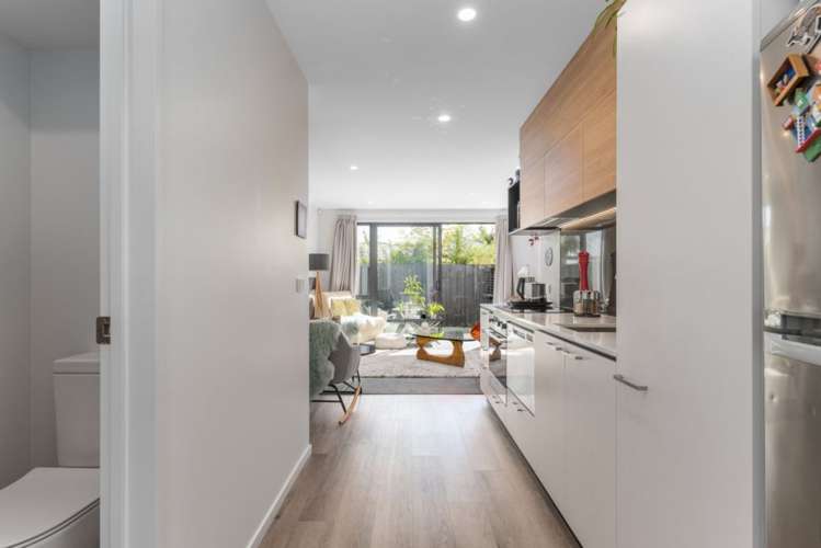 11/24 Percy Street Phillipstown_5