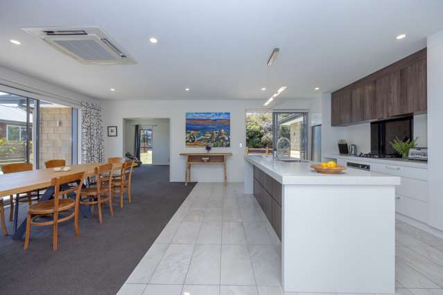 93 Infinity Drive Wanaka_2