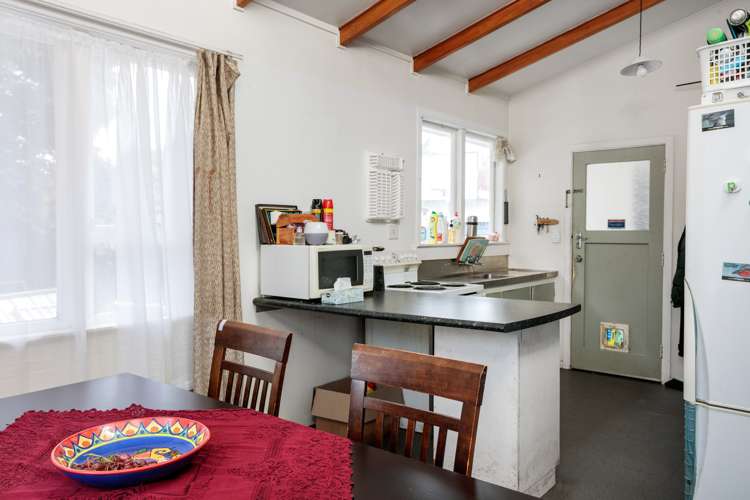 17 Martin Road Outer Kaiti_1