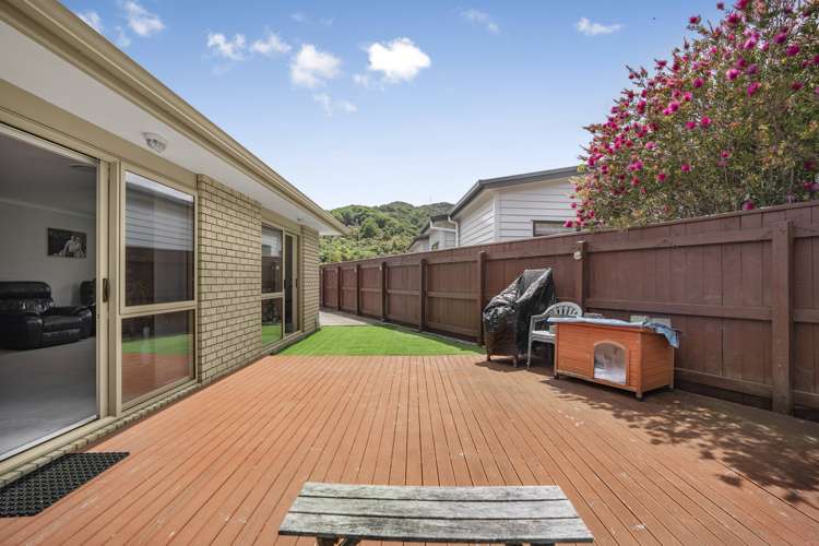 8 Sun Valley Way Wainuiomata_16