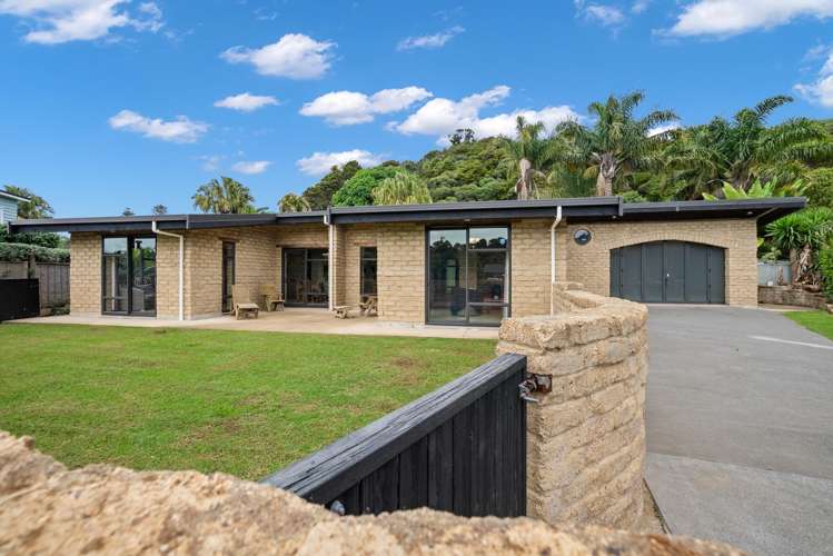 7 Valencia Place Matapouri_1