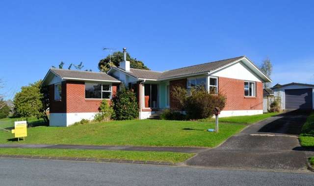 3 Wanaka Place Pakuranga Heights_1