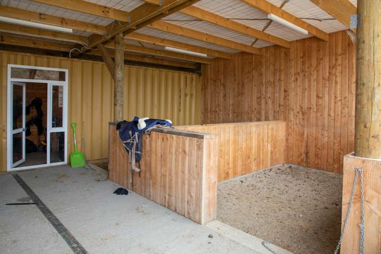 326 Golden Road Alexandra_21