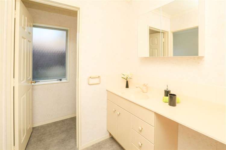 2 Burleigh Place Rototuna_8