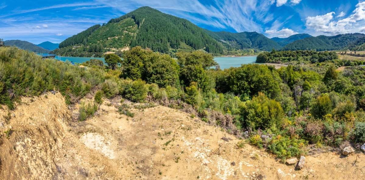 2568 Kaiuma Bay Road_3