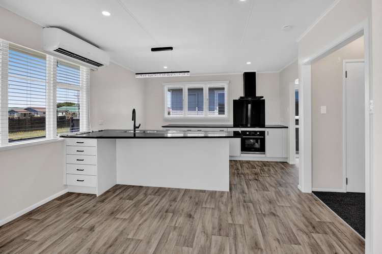 1a Robbins Crescent Hawera_8