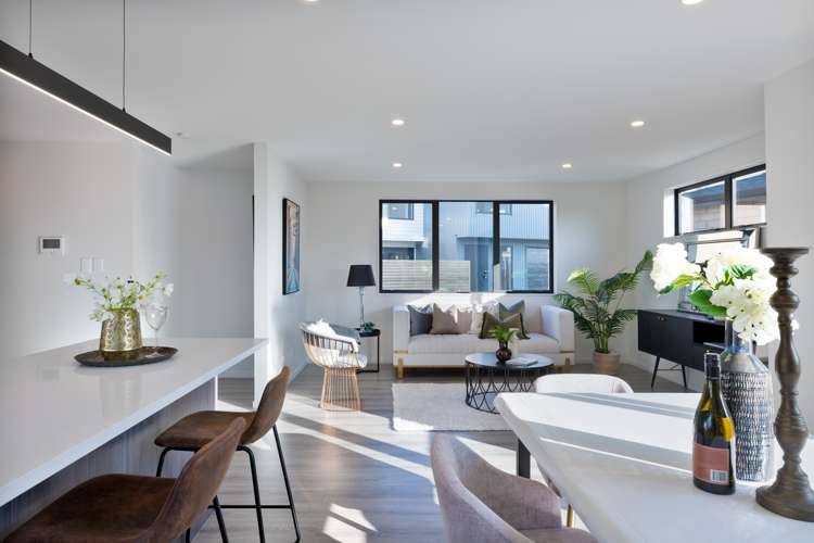 18b Mackenzie Street Te Atatu South_14