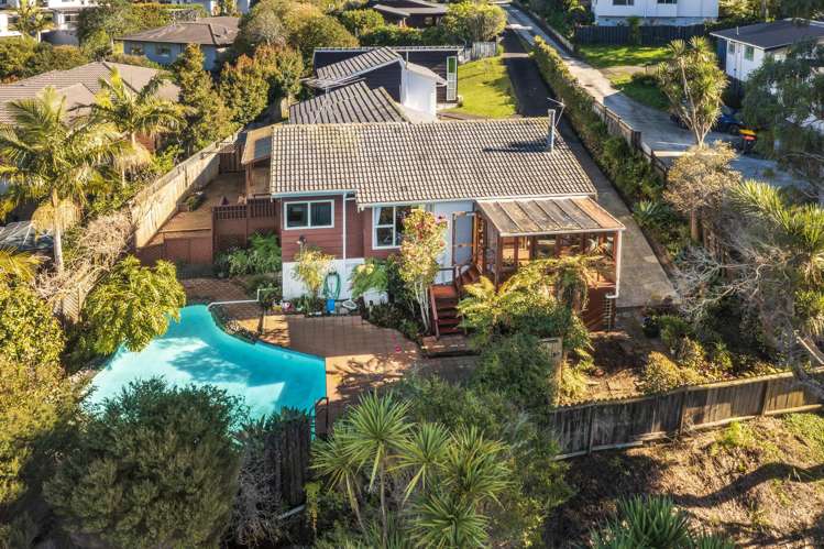 2/21 Helvetia Drive Browns Bay_14