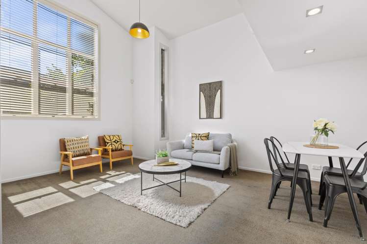 4C Gazeley Avenue Silverdale_3