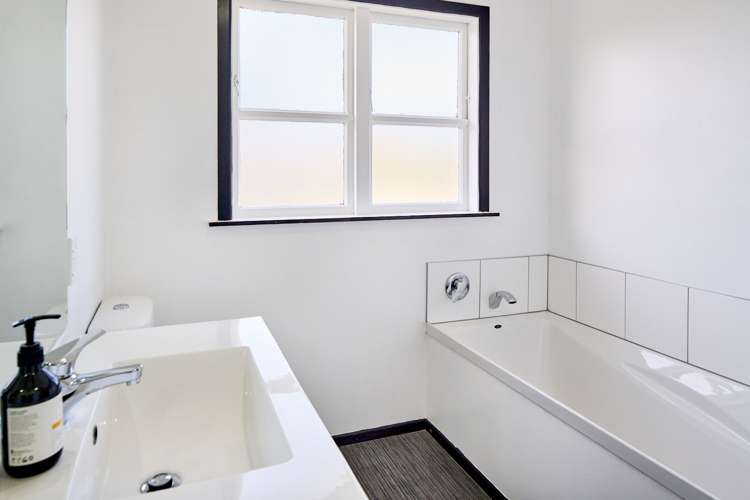 20 Saint Johns Terrace Tawa_8