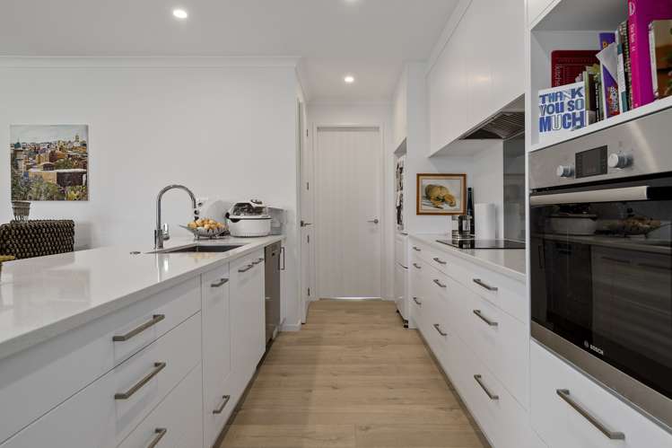 5 Cowell Crescent Pyes Pa_2