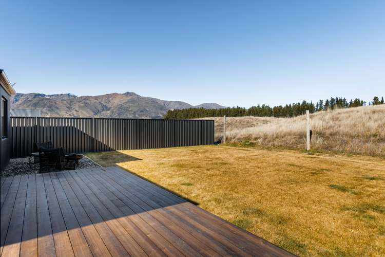 133 Burdon Loop Lake Hawea_22