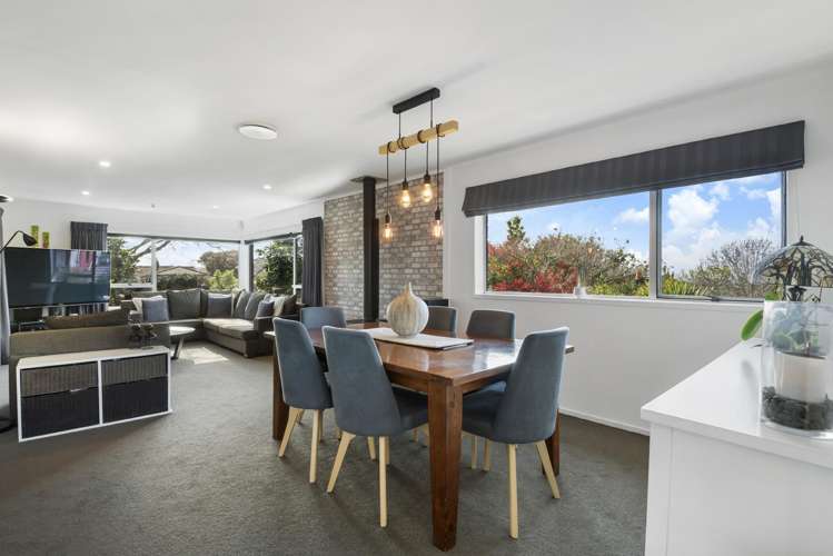 127 Oaktree Avenue Browns Bay_10