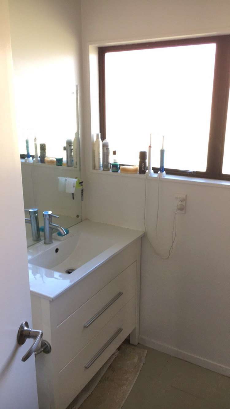 60 Hollyford Drive Clover Park_9