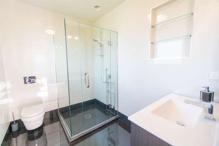 16 Acheron Way Te Anau_13