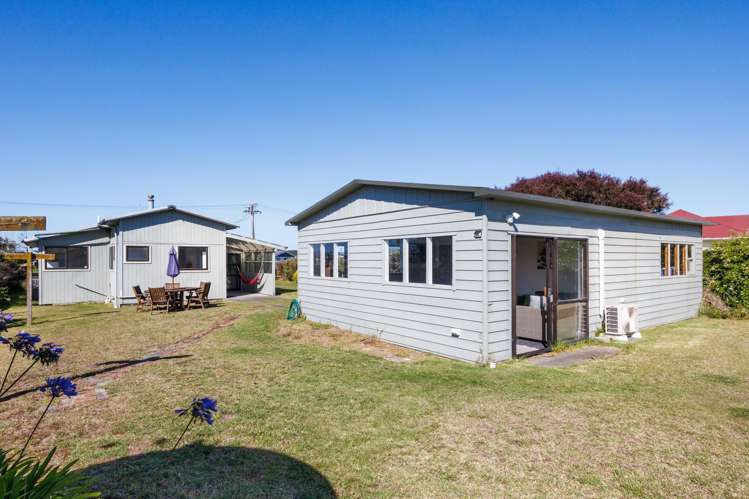 23 Norton Street Foxton Beach_25