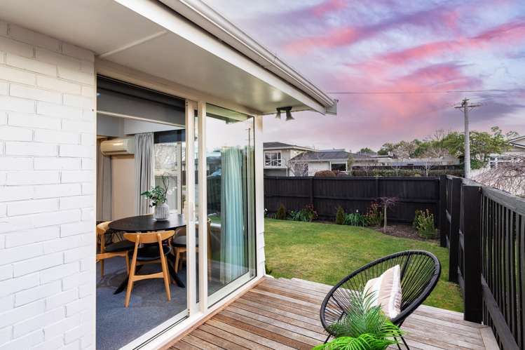 2/4 Lansbury Avenue Strowan_16