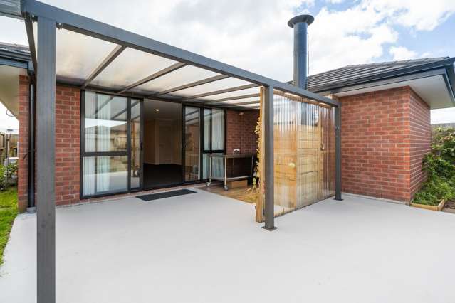 Cozy family home on Komata Crescent
