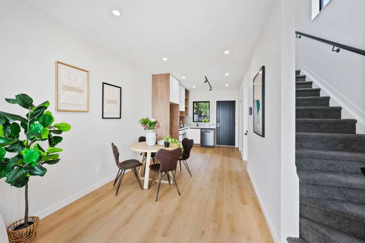 1/2 St Oswalds Road Greenlane_11