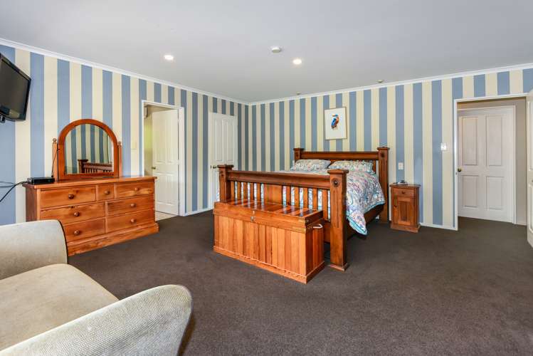 1495 Telegraph Road Darfield_11