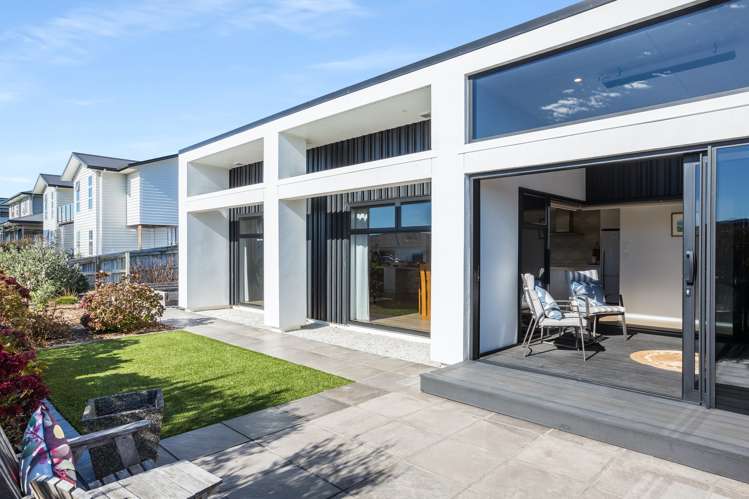 1 Grace Cove Aotea_24