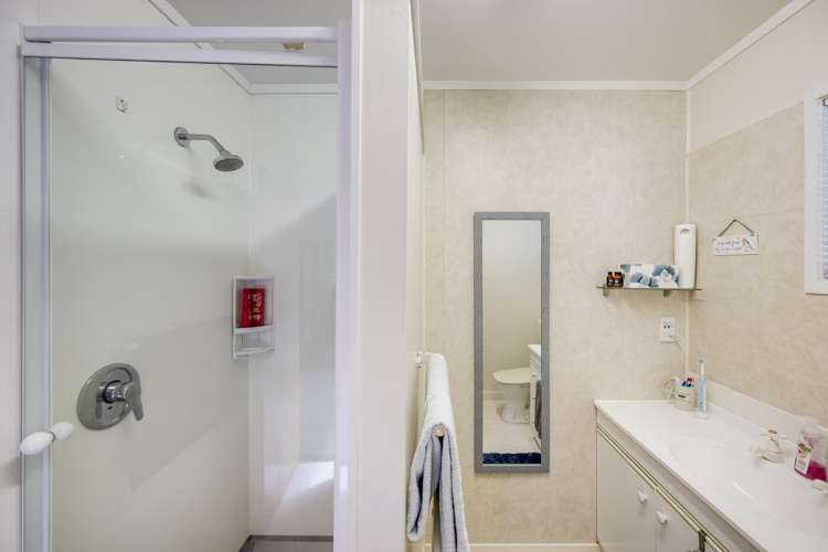 1 Ewan Place Taradale_24