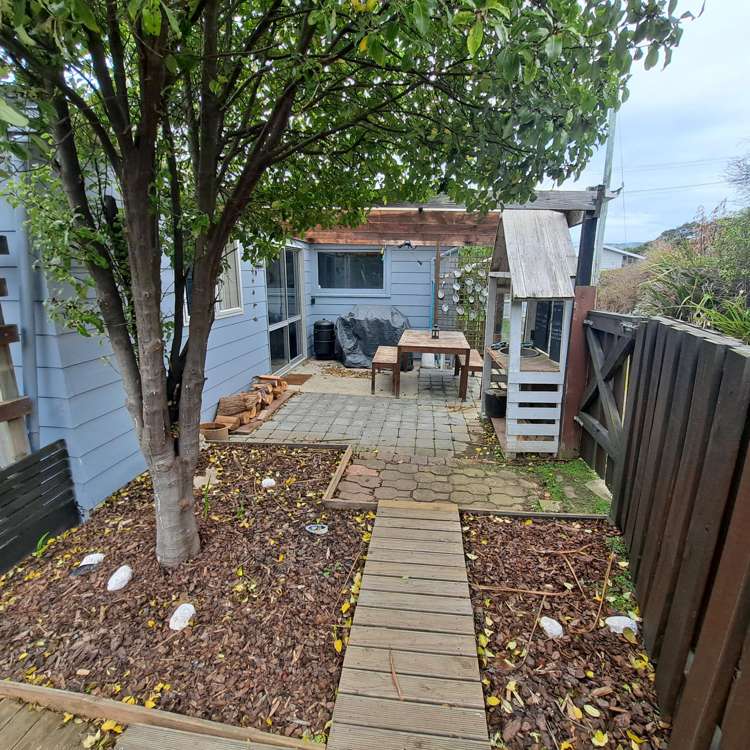 12 Rata Street Kaka Point_24