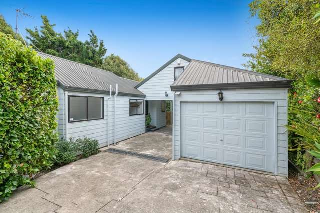 Spacious 2 Bed + Study, 2 Bath Home!