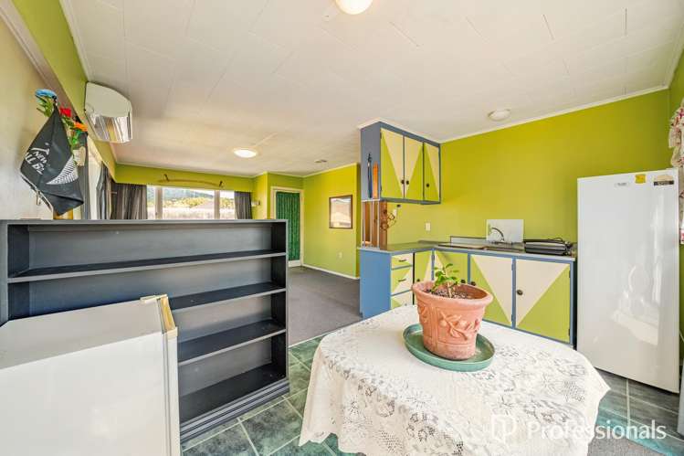 12 Miles Crescent Wainuiomata_9