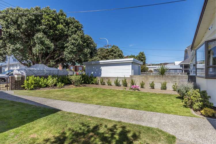 83 Ira Street Miramar_23