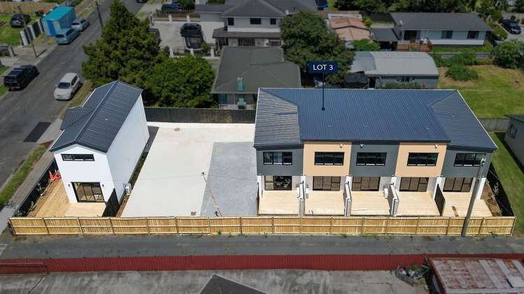 8C Daniel Avenue Mangere East_1